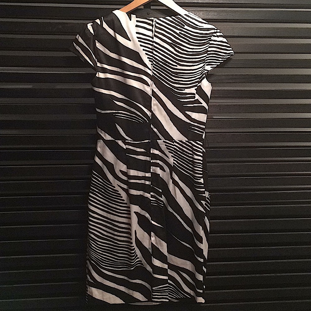 Calvin Klein Black & White Animal Design Dress - Picture 4 of 4